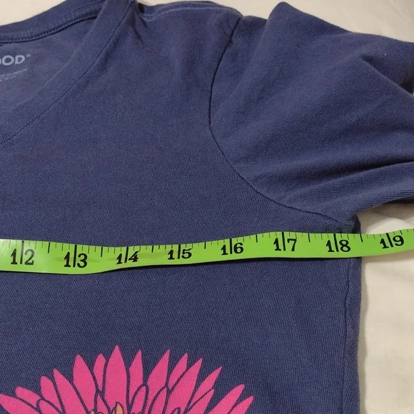 Beautiful blue Life is Good  crusher tee, sz XS - Picture 9 of 12